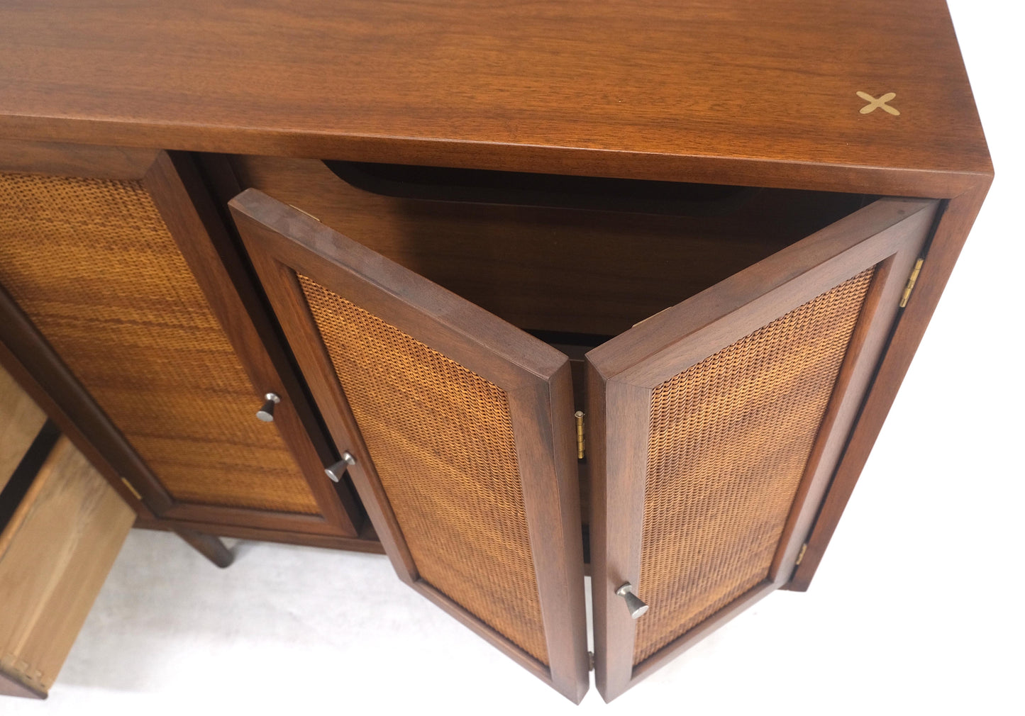 Mid Century Modern Light Walnut Cane Doors 6 Drawers Compact Dresser MINT!