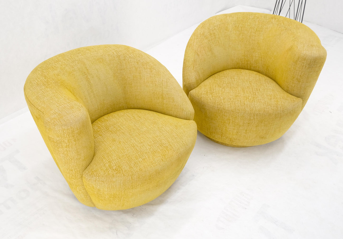 Pair of Vladimir Kagan for Directional Nautilus Chairs Yellow Gold MINT!