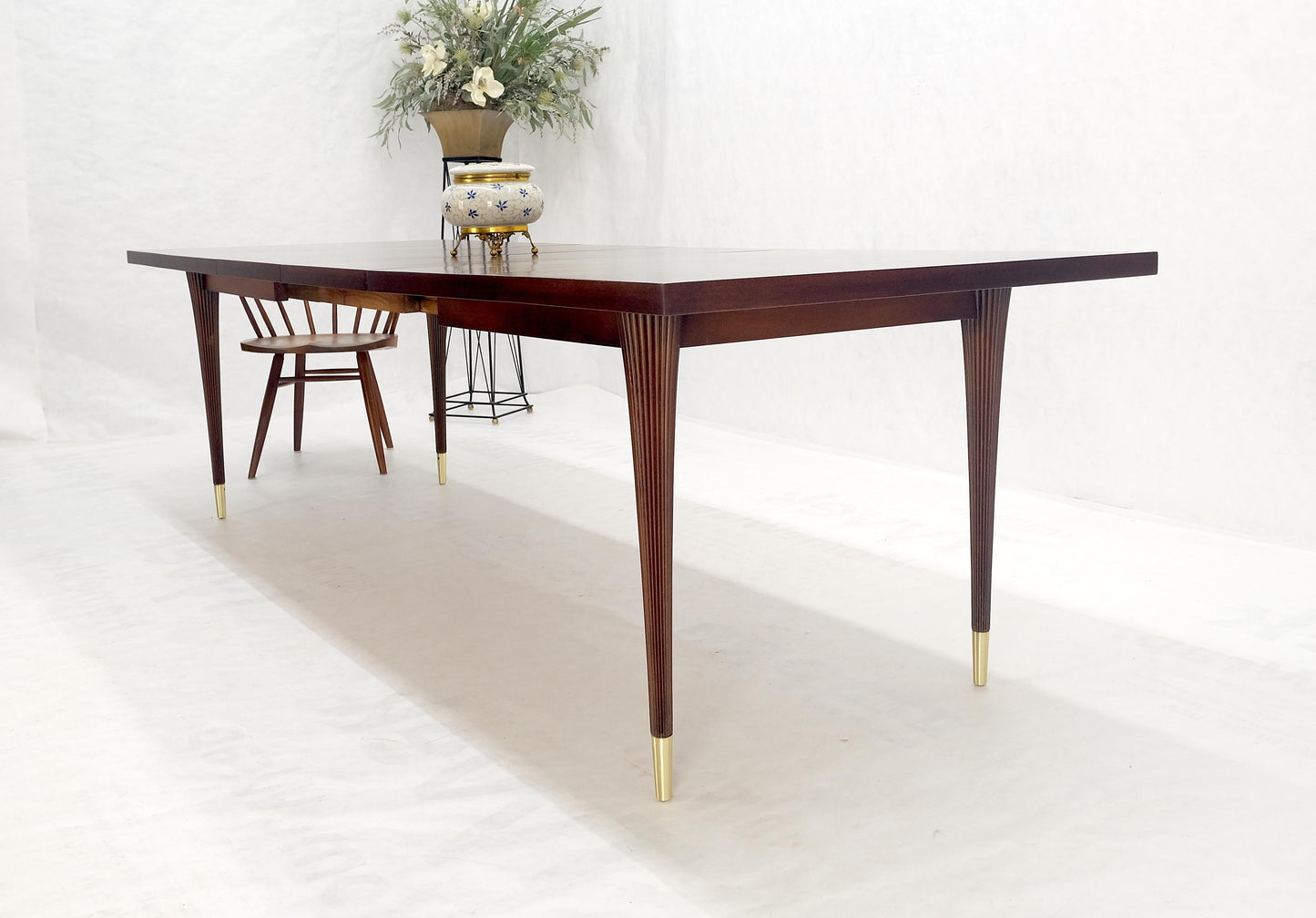 Tommy Parzinger Charak Modern Dimond Top Tapered Leg Dining Table Leaves MINT!