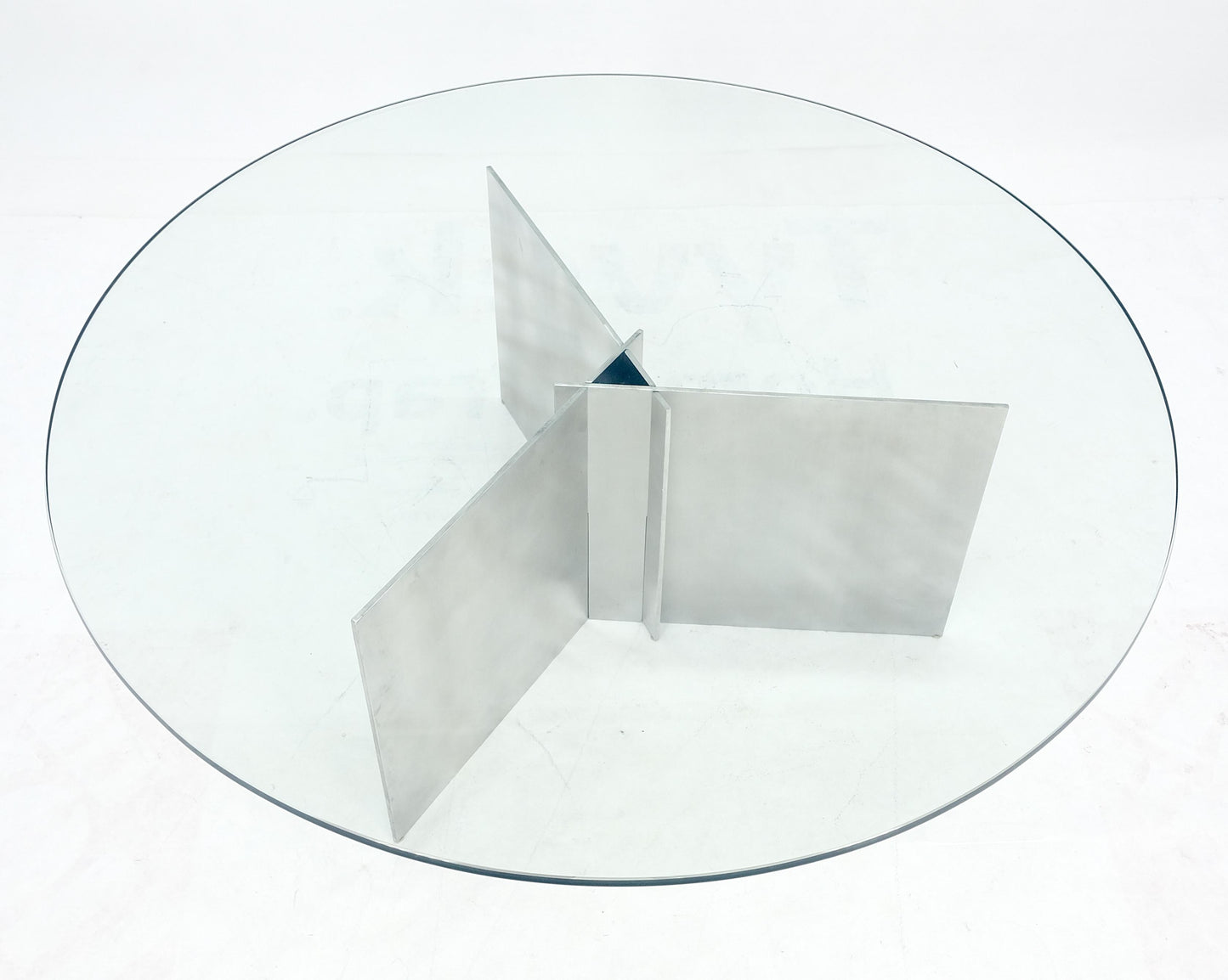 Triangle Aluminum Interlocking Sheet Metal Base Round Glass Top Coffee Table