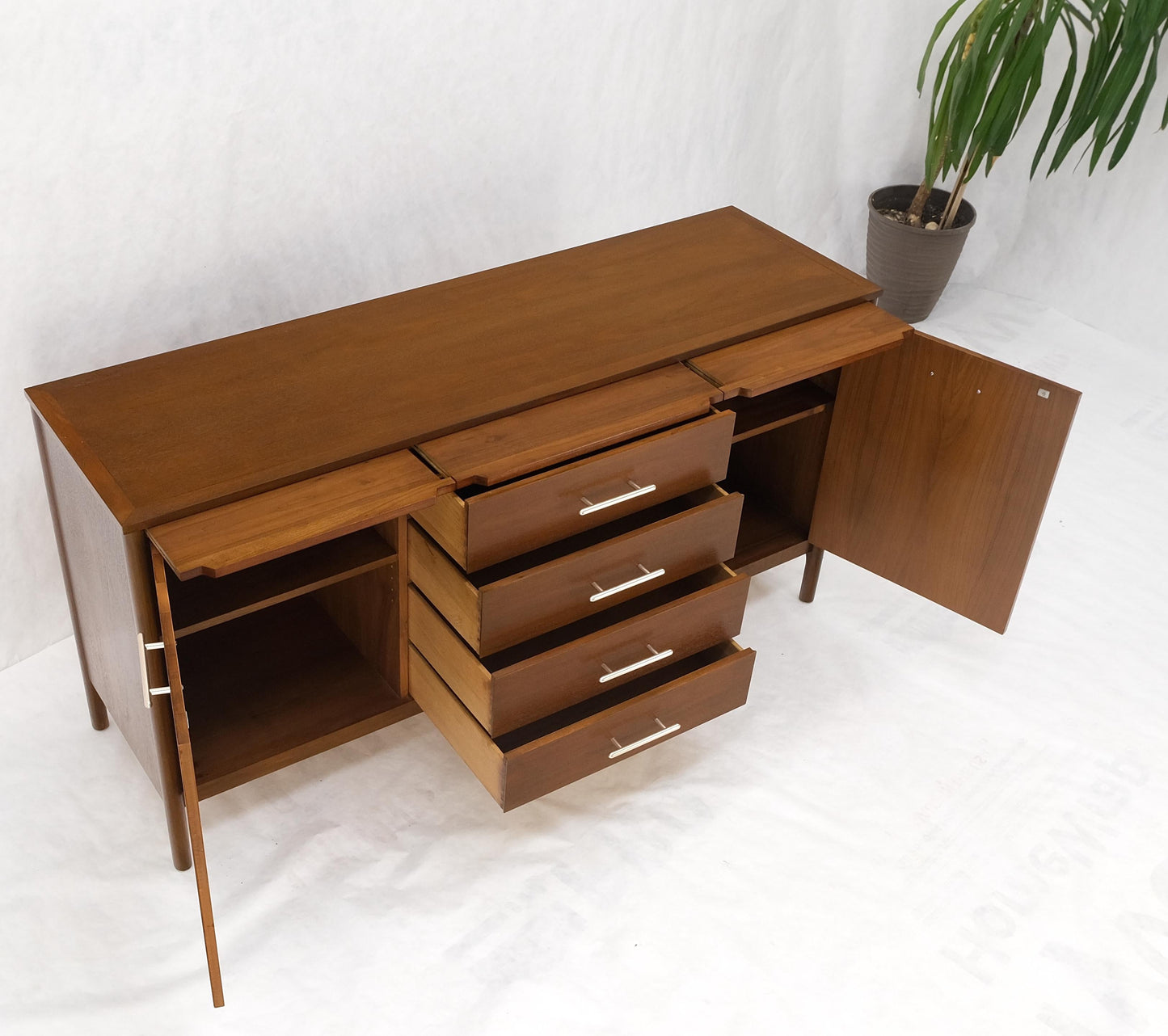 John Stuart Walnut Mid-Century Modern Long Credenza Dresser Pull Out Shelf Mint!