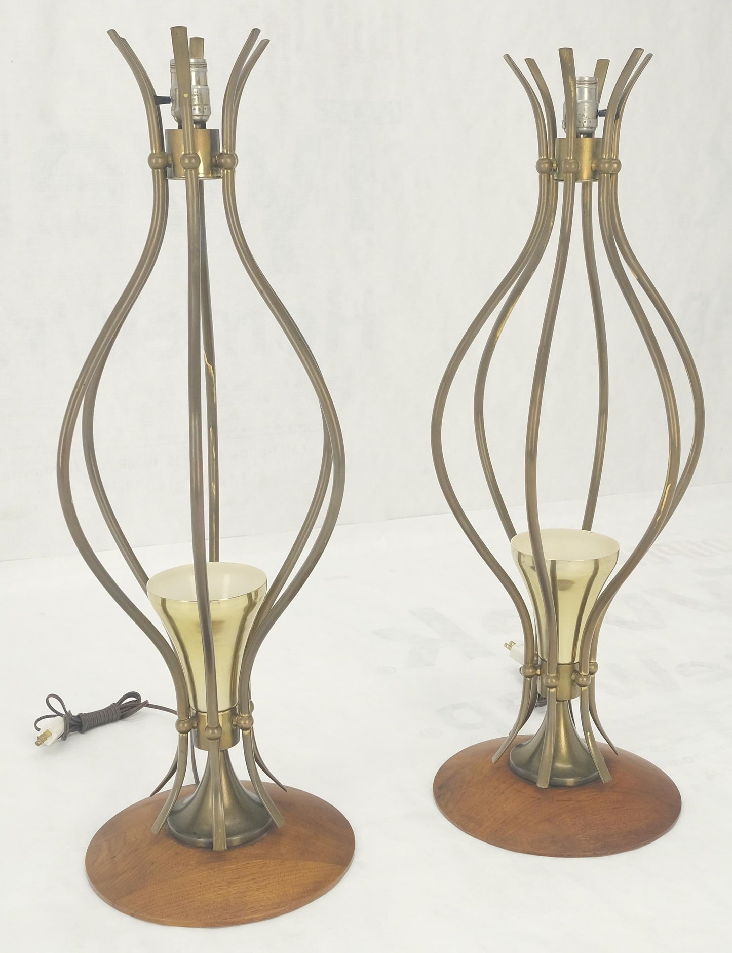 Pair of Onion Shape Turned Solid Walnut Bases Brass Harps Table Lamps MINT!