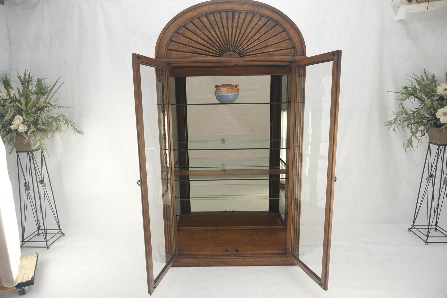 Henredon Sunrise Dome Shape 2 Glass Door Lighted Shelves Curio Display Cabinet