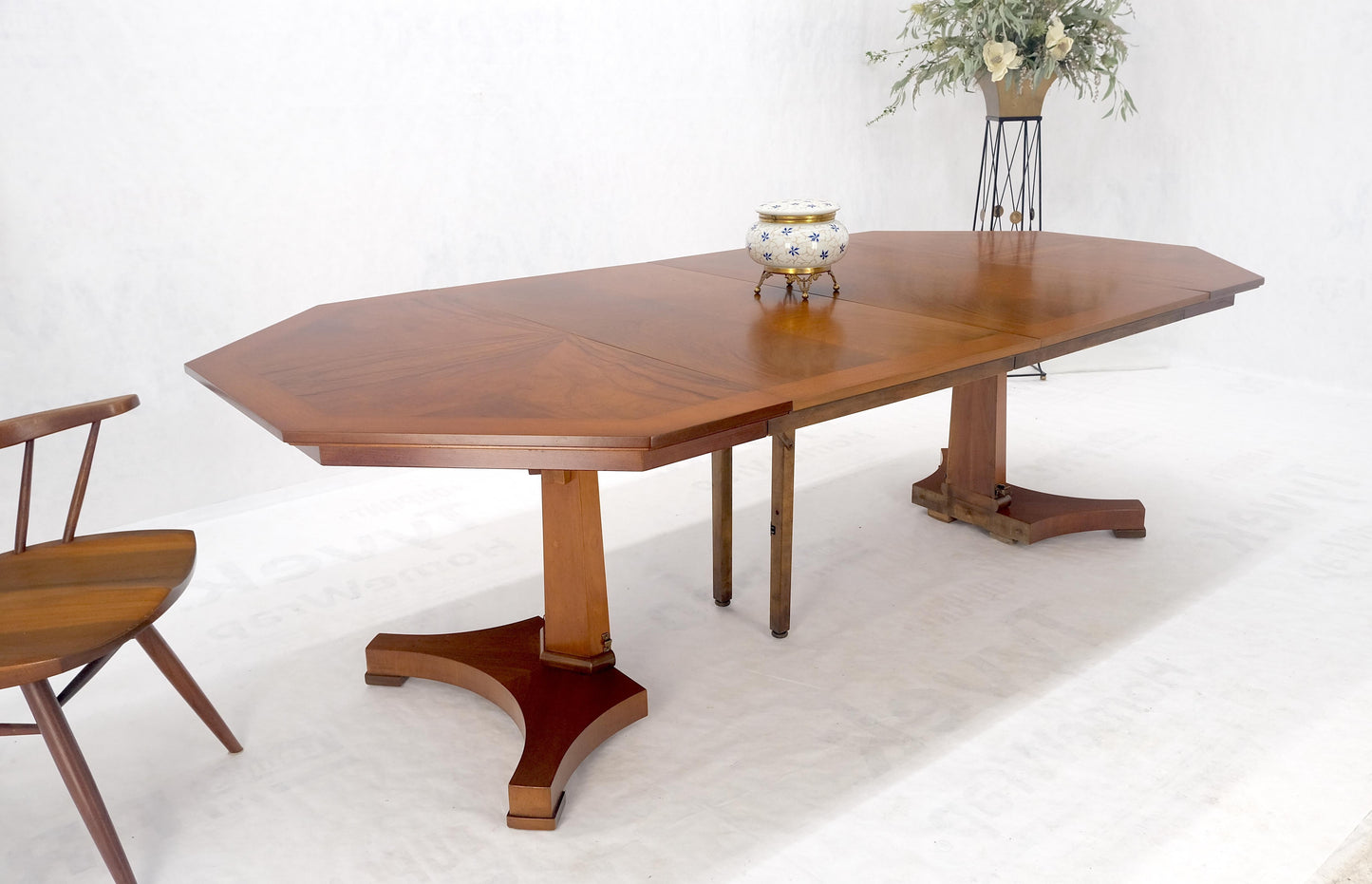 Baker LIght Walnut Round Octagon Single Base Two Leaves Dining Room Table Mint!