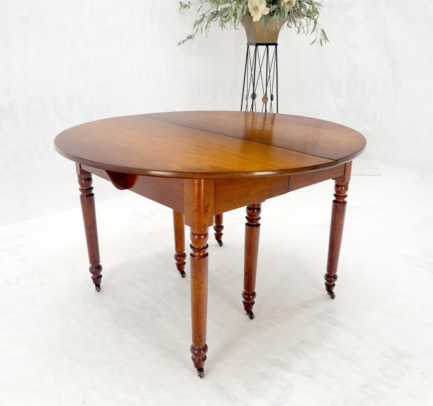 Antique Solid Light Amber Walnut Round Dining Table 4 Extension Boards MINT!