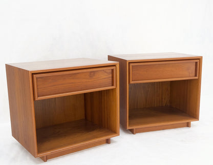 Pair of Mid Century Danish Modern Teak One Drawer Nightstands End Tables MINT!