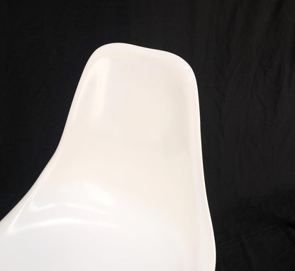 Set of 3 Mid Century Modern Tulip Base White Fiberglass Side Dining Chairs MINT!