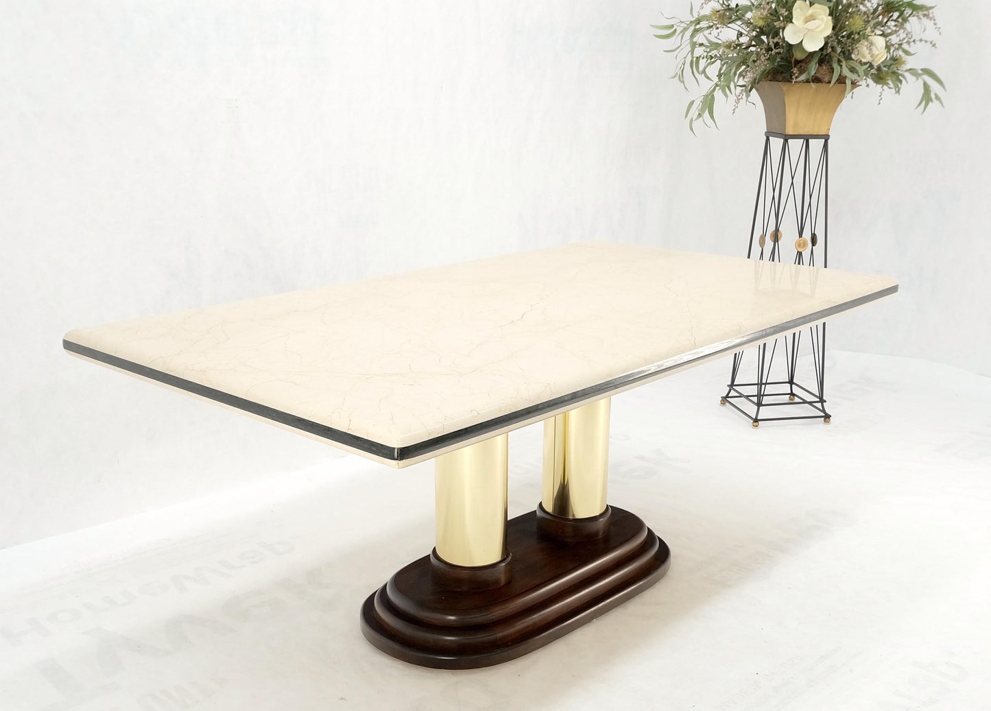 Rounded Edge Marble Top Single Brass Pedestal Base Dining Conference Table Mint!