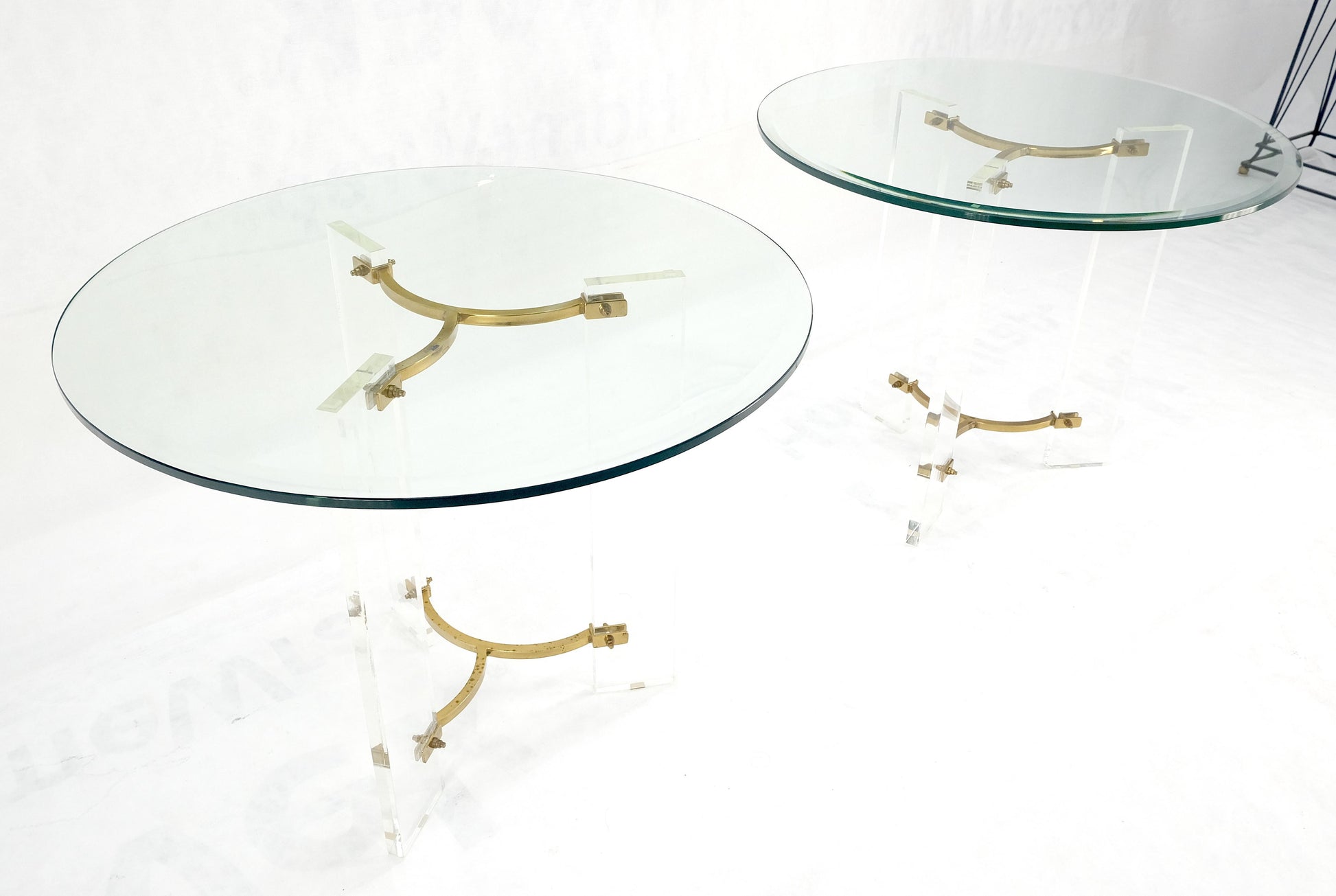 Pair of Glass Top Lucite & Brass Bases End Side Occasional Tables Stands MINT!