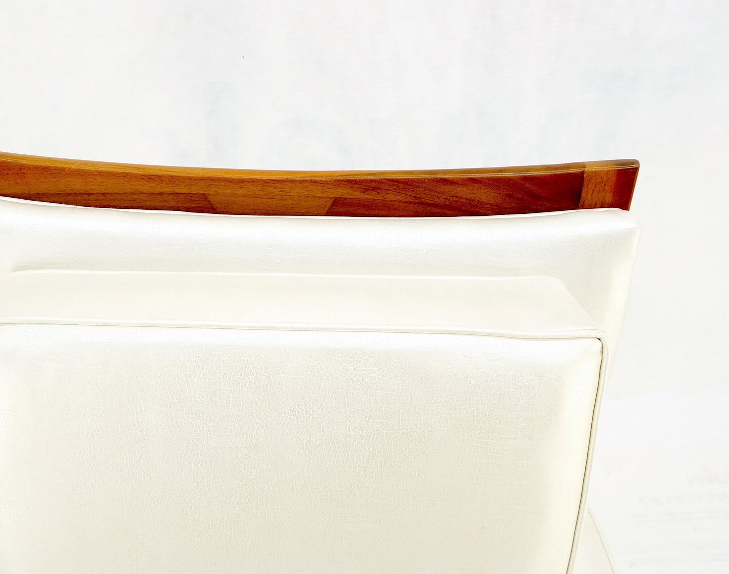 Mid-Century Modern Paul McCob Walnut Lounge Chair for Directional Mint