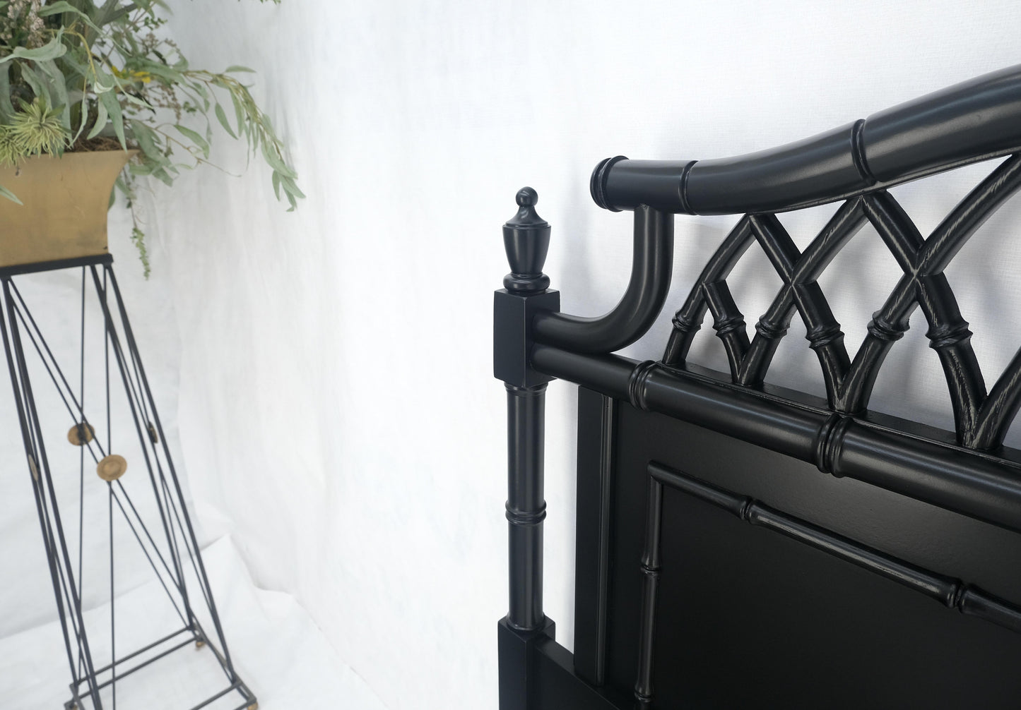 Faux Bamboo Black Lacquer King Size Headboard Bed MINT!