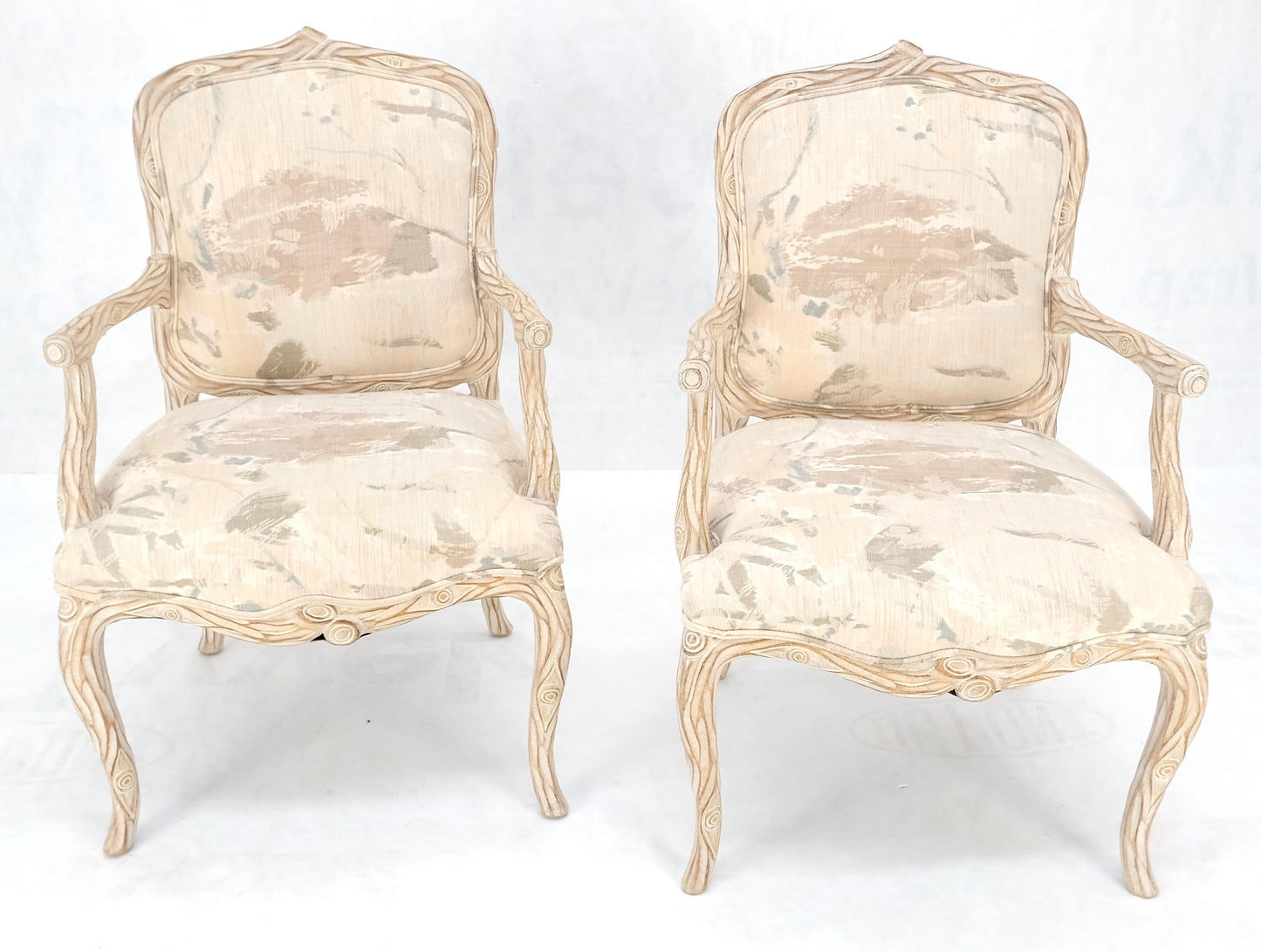 Faux Carved Twig Wood & Eye Theme Arm Lounge Fireside Arm Chairs White Wash MINT