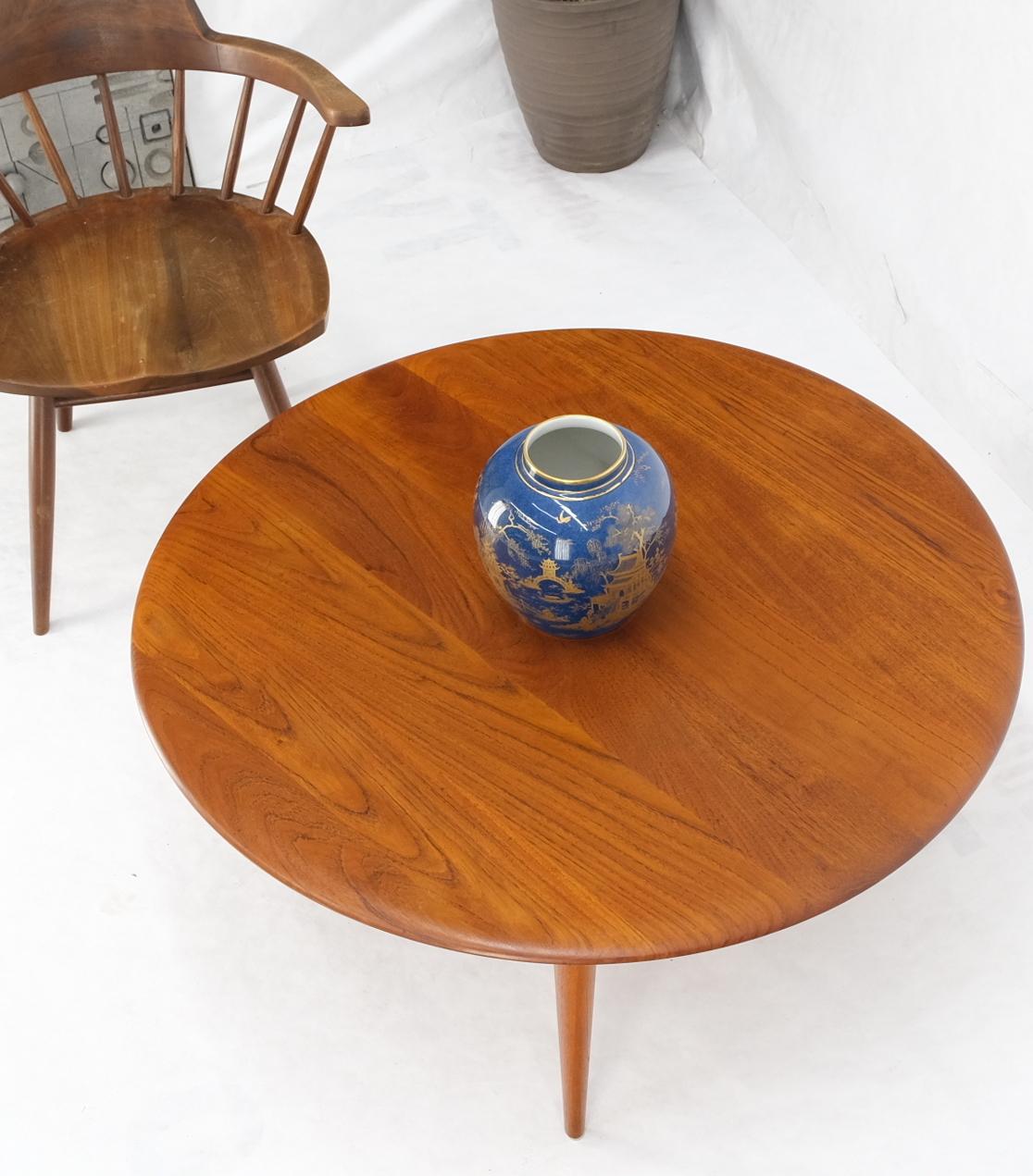 France & Son Round Solid Teak Danish Mid-Century Modern Coffee Table