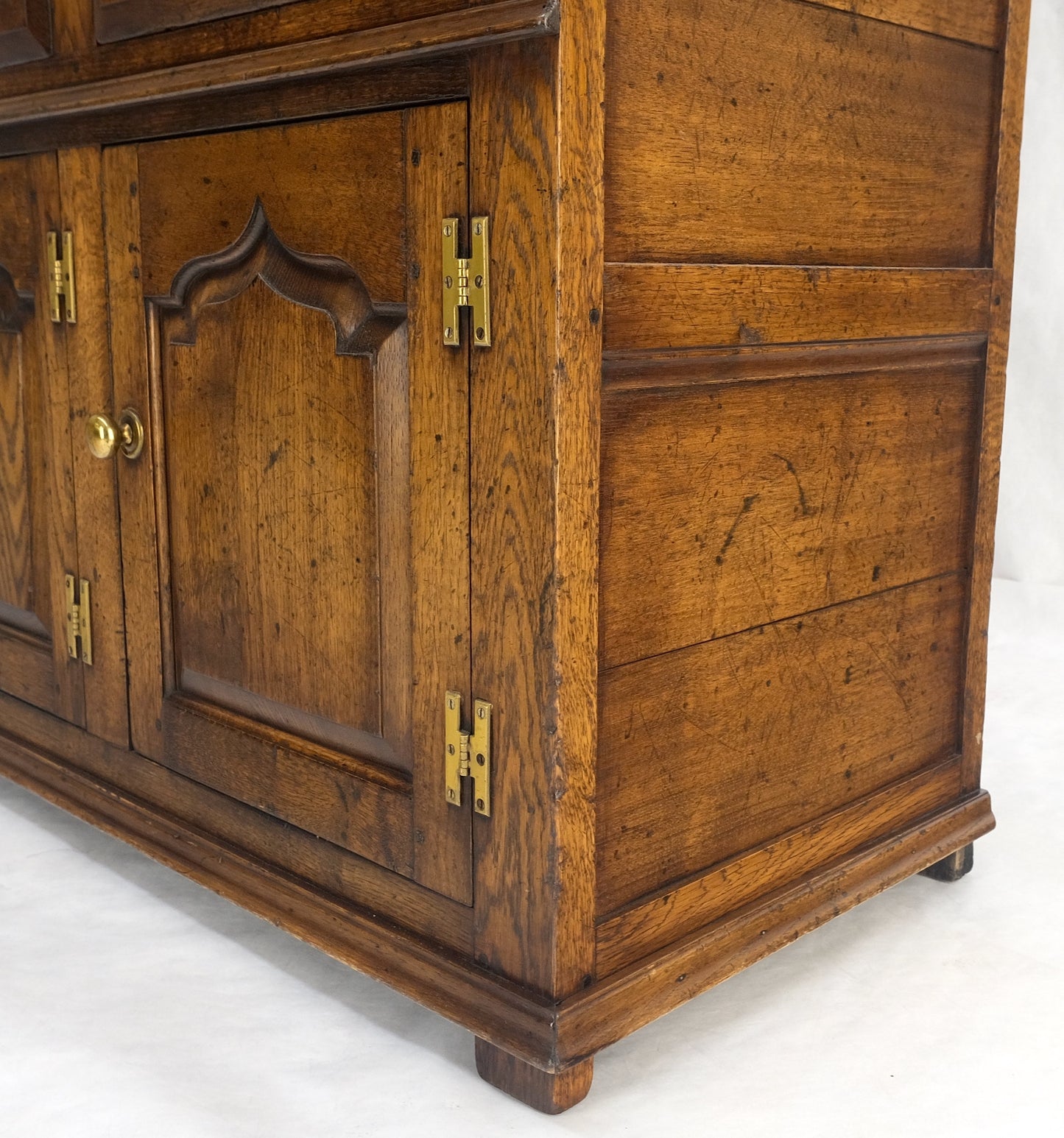 Dovetailed Drawer Quality Farmhouse Welsh Oak Cupboard Breakfront Sideboard MINT