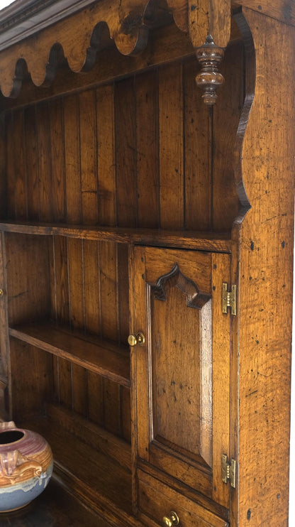 Dovetailed Drawer Quality Farmhouse Welsh Oak Cupboard Breakfront Sideboard MINT