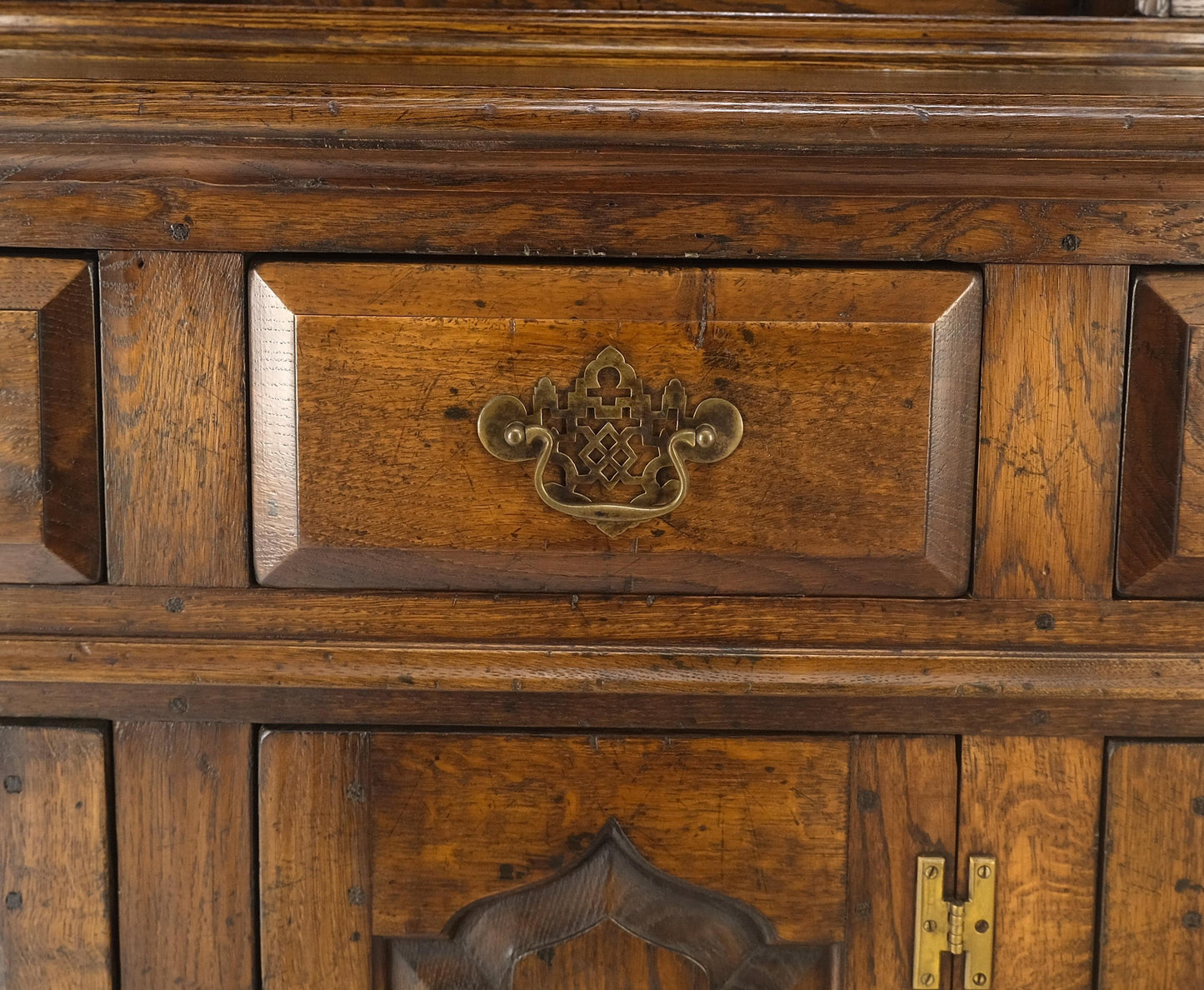 Dovetailed Drawer Quality Farmhouse Welsh Oak Cupboard Breakfront Sideboard MINT