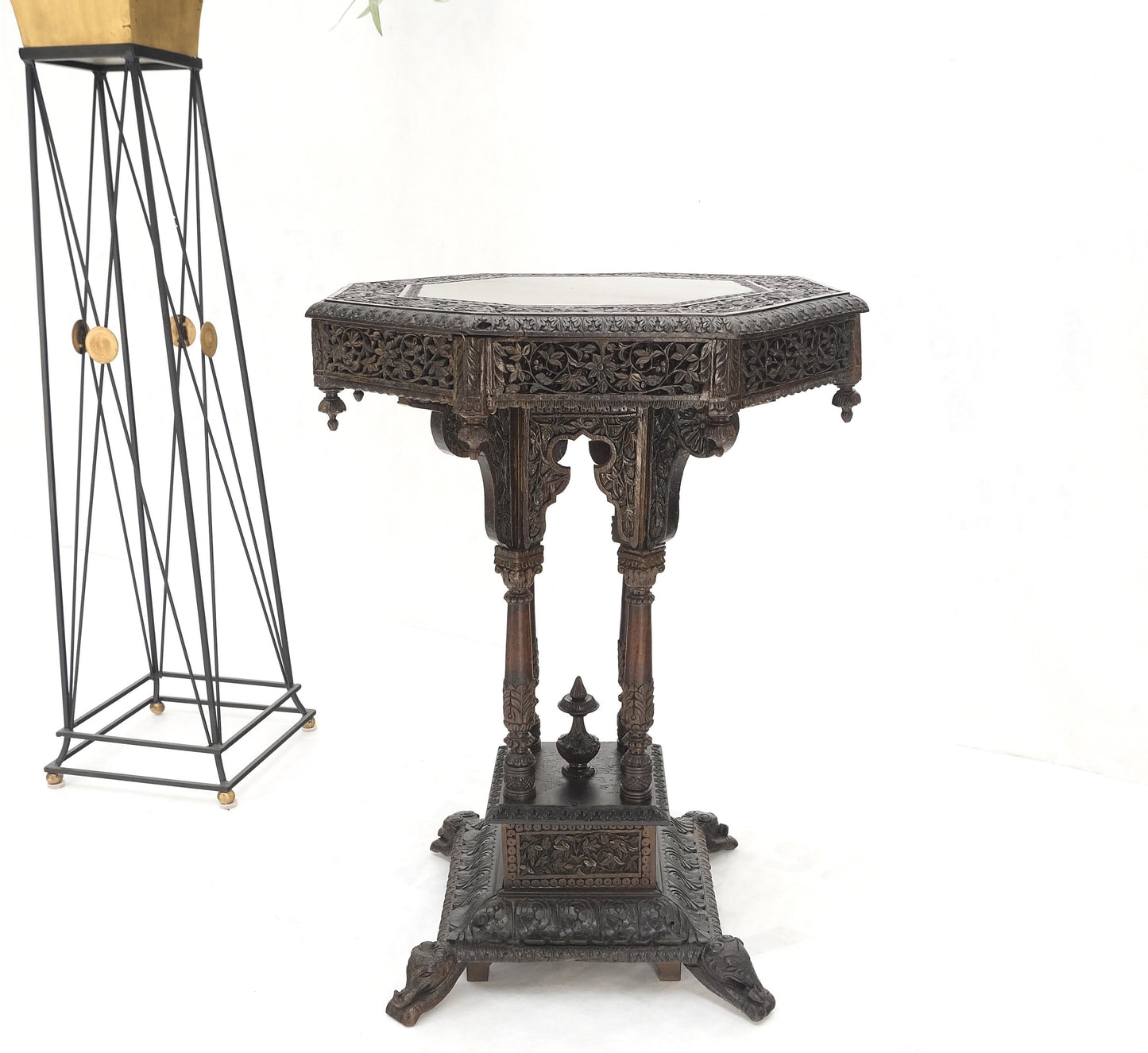 Very Fine Carved Solid Rosewood Asian Oriental Lamp Occasional Stand Table Mint