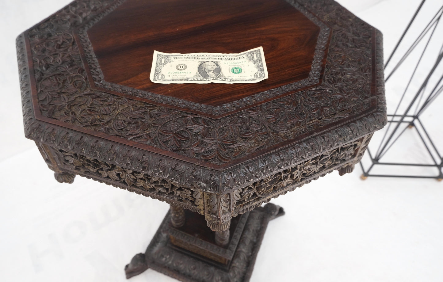 Very Fine Carved Solid Rosewood Asian Oriental Lamp Occasional Stand Table Mint