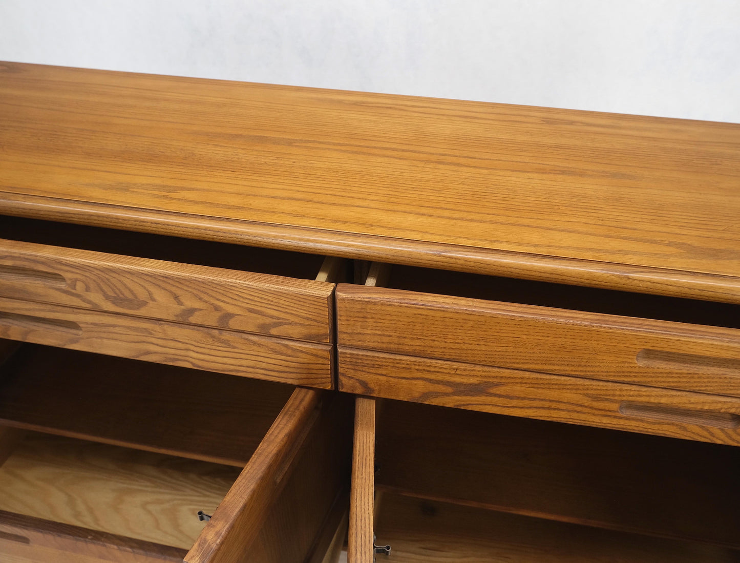 Solid Oak Mid-Century Modern Credenza Server Two Door Compartments Cabinet Mint!