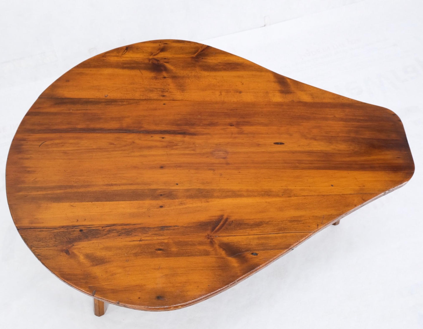 Vintage Arts & Crafts Varnished Pine Guitar Shape Coffee Table Shaker Style MINT