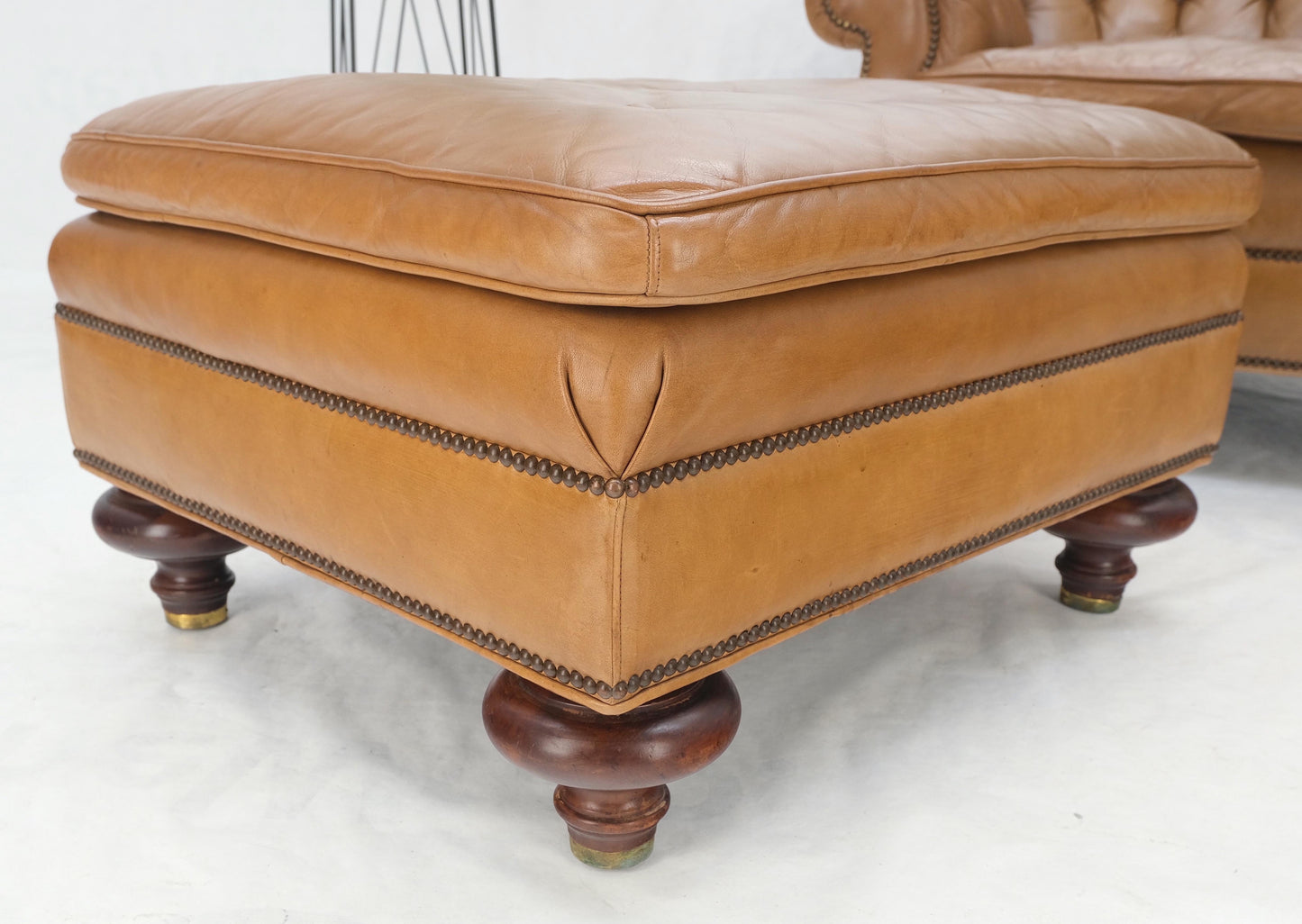 Baker Tan Leather Tufted Back Large Arm Chair w/ Ottoman Pouf Turned Legs MINT!