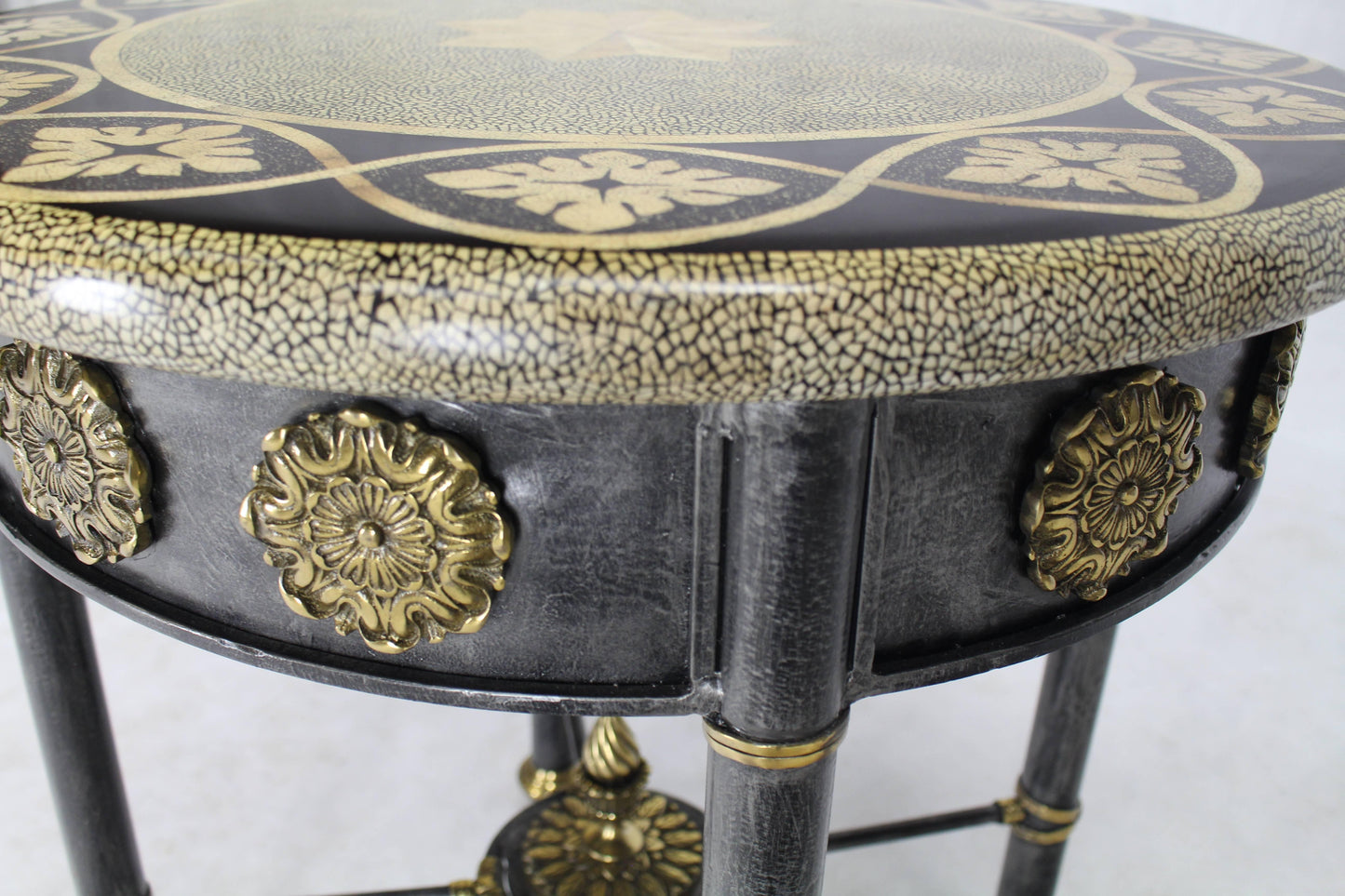 Round Faux Egg Shell Decorated Bronze Ormolu Decorated Round Gueridon Table