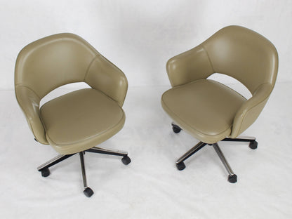 Olive Leather Knoll Saarinen Six Executive Bucket Chairs Set