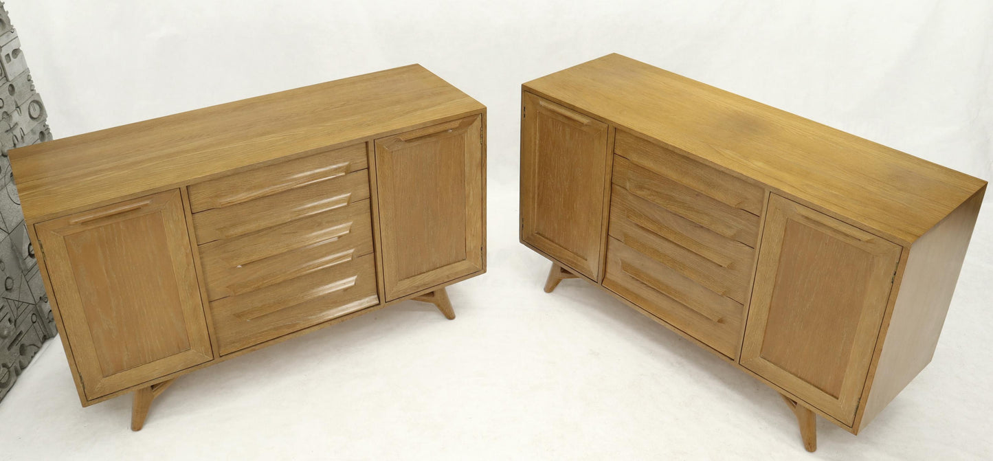 Two Door 4 Drawer Limed Cerused Solid Oak Board Cabinet Credenza Dresser