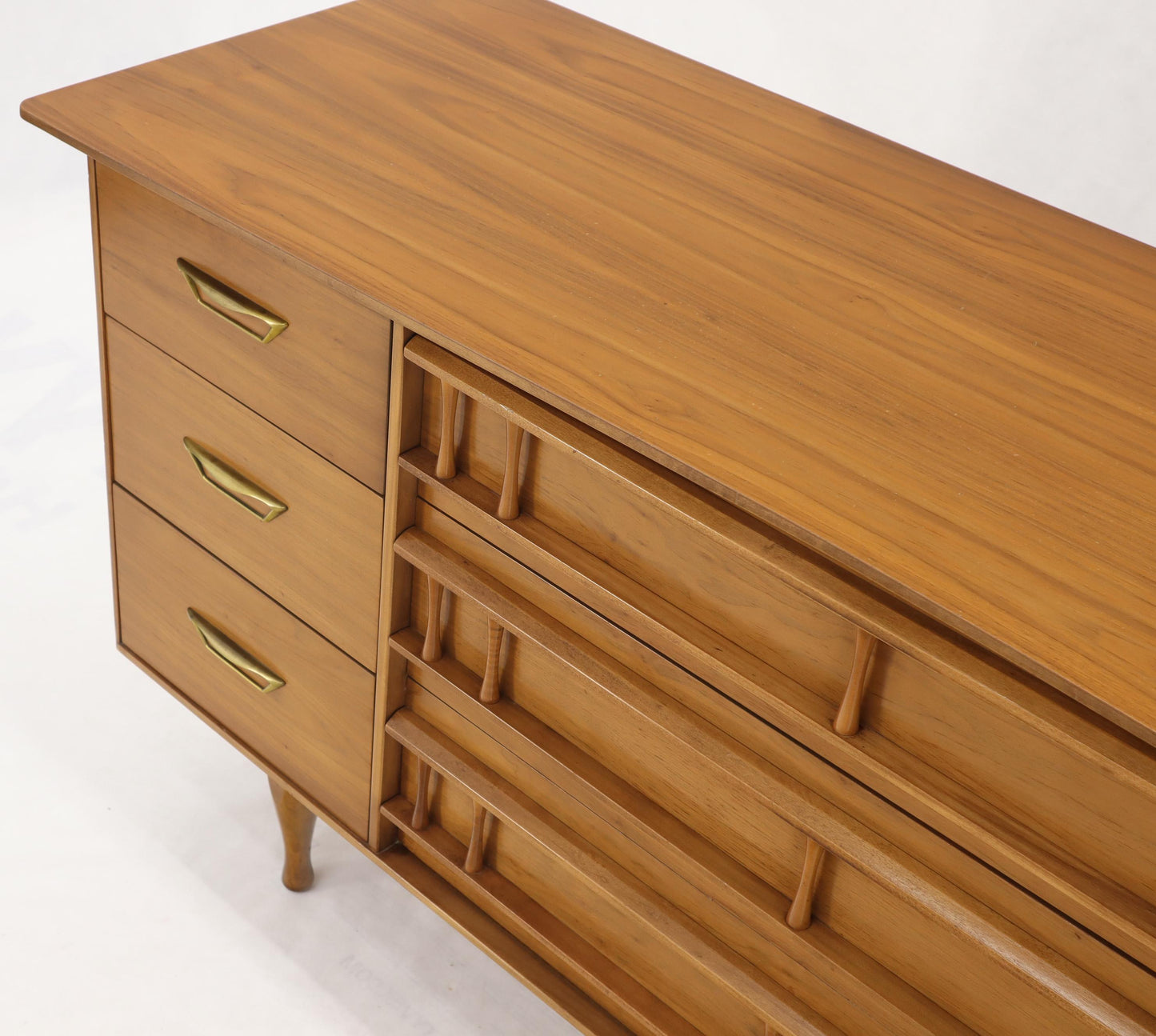 Mid-Century Modern Light American Walnut 9 Drawers Dresser