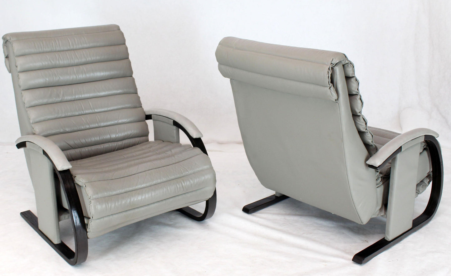 Pair of Leather Ribbed Upholstery Reclining Lounge Chairs Bent Wood Tank Style