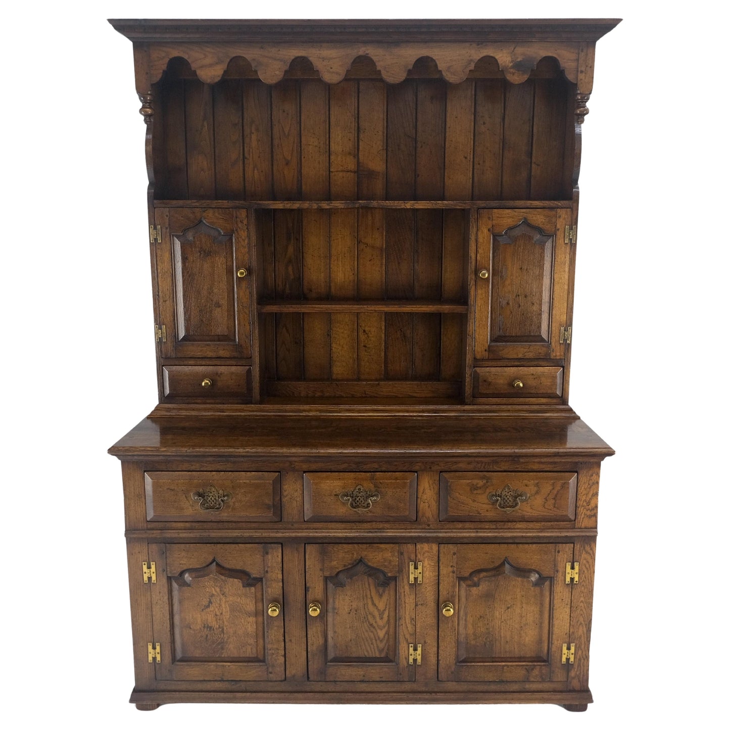 Dovetailed Drawer Quality Farmhouse Welsh Oak Cupboard Breakfront Sideboard MINT