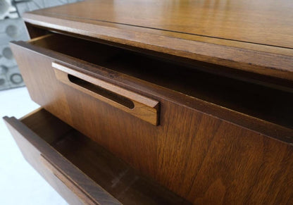 Pair of Mid-Century Modern American Walnut Two Drawers Night Stands End Tables