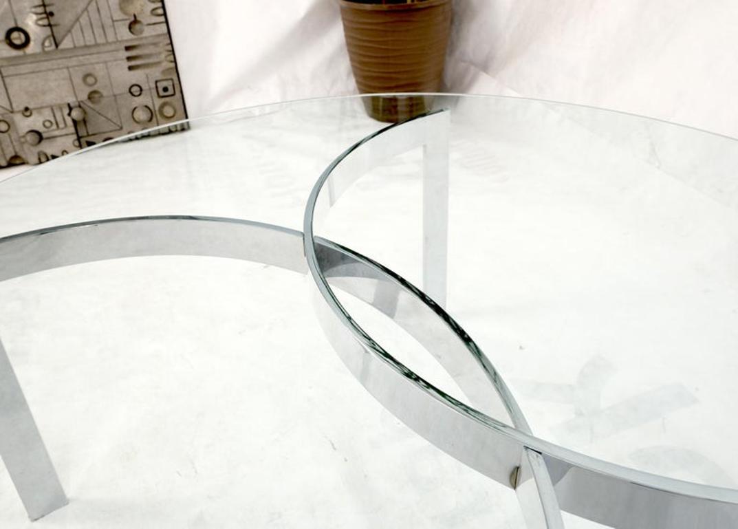 Round Glass Top Crome Interlocking Half Circle Shape Figures Base Coffee Table