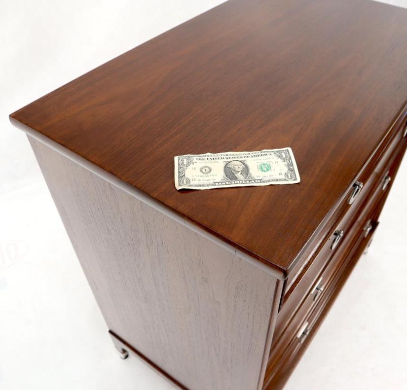 Mid-Century Modern Walnut 4 Drawers Bachelor Chest