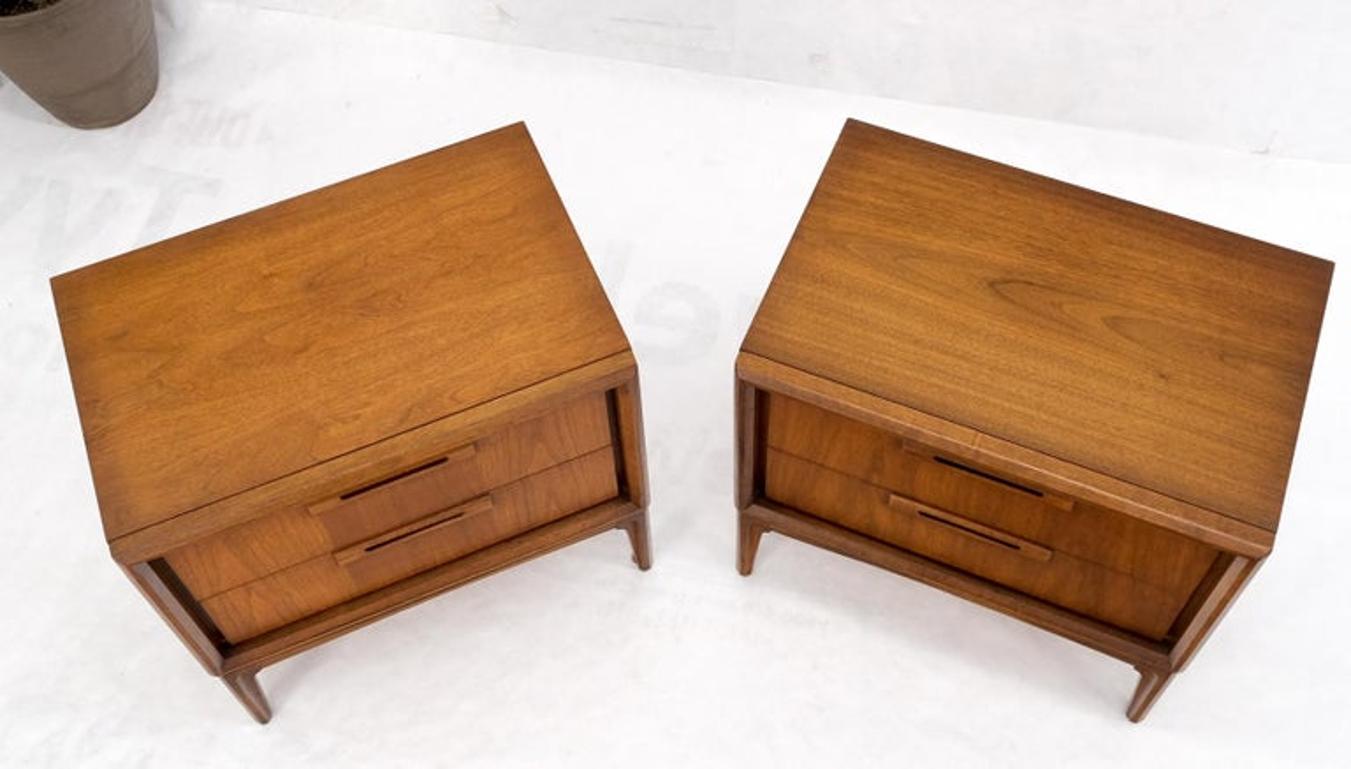 Pair of Mid-Century Modern American Walnut Two Drawers Night Stands End Tables