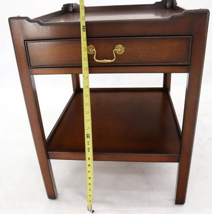 Southampton Mahogany Gallery Top Brass Drop Pull One-Drawer End Table Stand