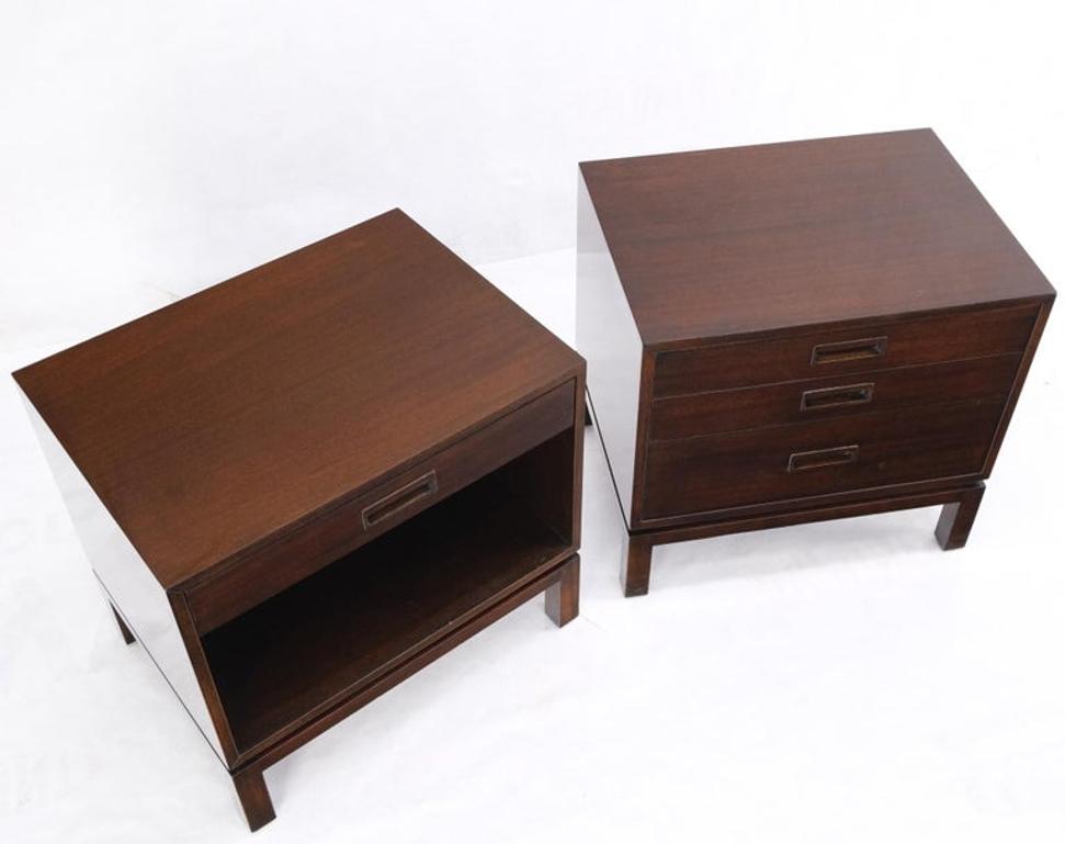 Harvey Probber Non Matching Pair of Walnut 3 Drawers Nightstands End Tables