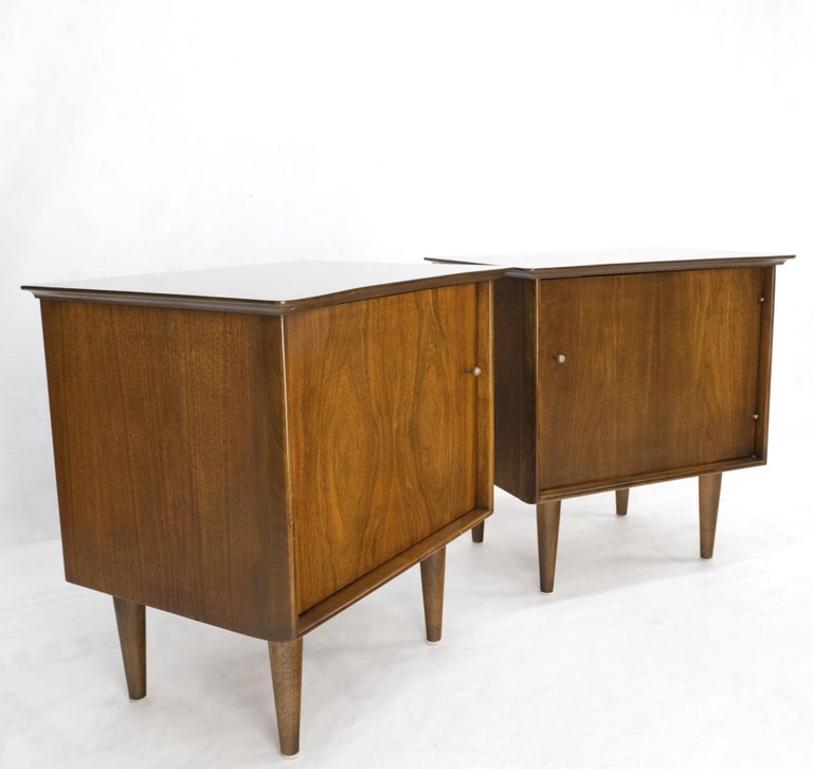 Pair of Light Walnut One Door Nightstands End Side Tables Tapered Legs Mint