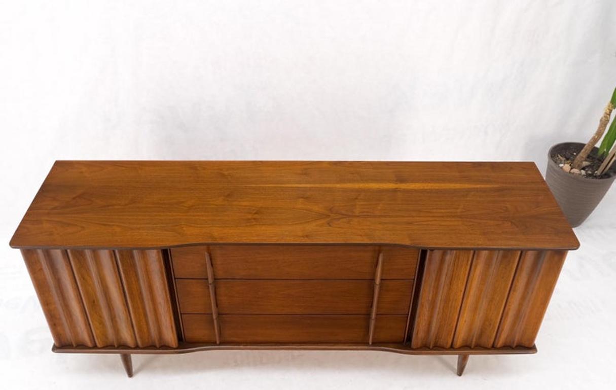 Mid-Century Modern Walnut 2 Door 3 Drawers Sculptural Dresser Credenza Mint!