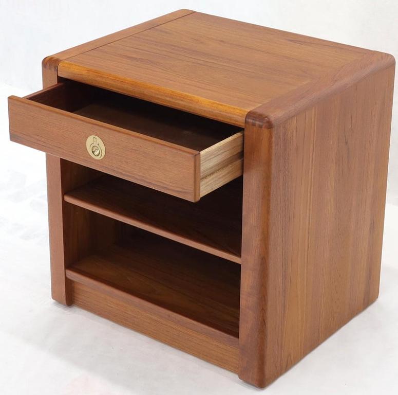 Danish Mid-Century Modern Teak One-Drawer End Table Stand