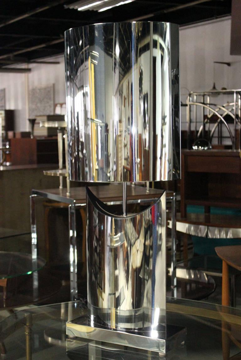 Polished Chrome Mirror Finish Chrome Shade & Large Base Table Lamp Mint!