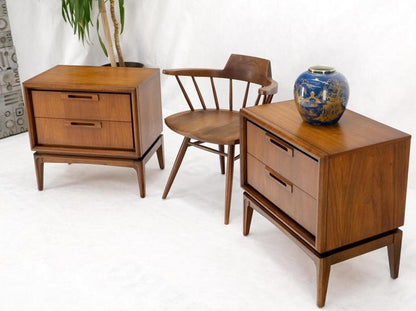 Pair of Mid-Century Modern American Walnut Two Drawers Night Stands End Tables